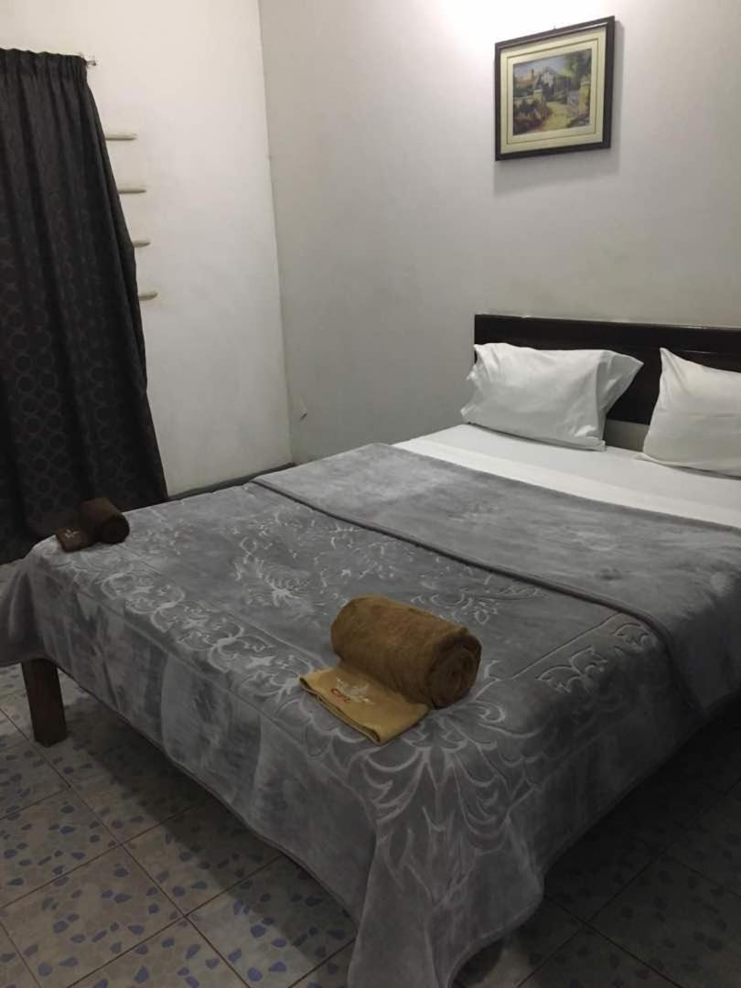 Crown Palace Inn Lusaka Ngoại thất bức ảnh